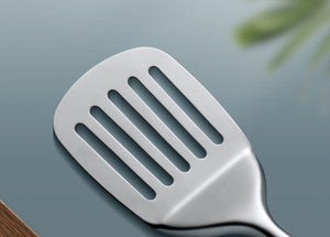 Elevate Your Outdoor Adventures with Our Picnic Storage Bag and Cookware Set!