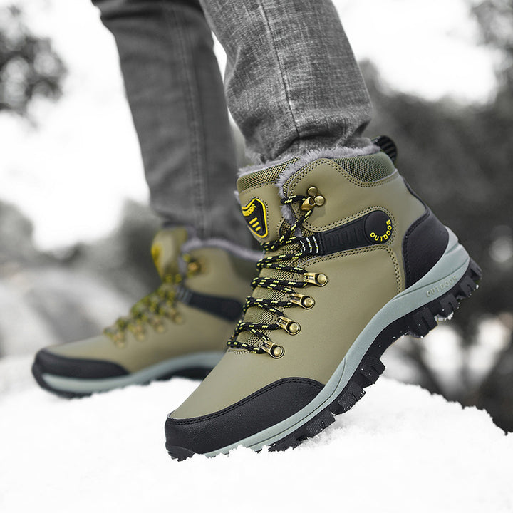 Men Warm Plush Hiking Lace-up Shoes