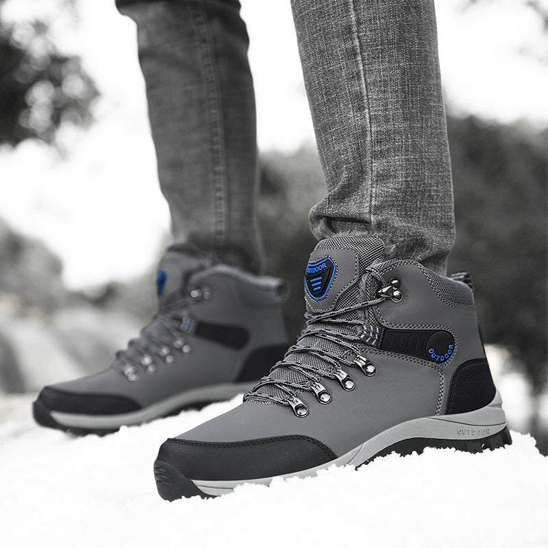 Men Warm Plush Hiking Lace-up Shoes